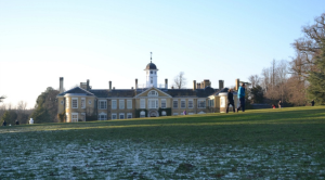 Things to do near London with kids Hampton Court